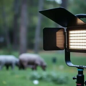 Luz de led portátil recarregável para fotografia externa: ilumine suas imagens